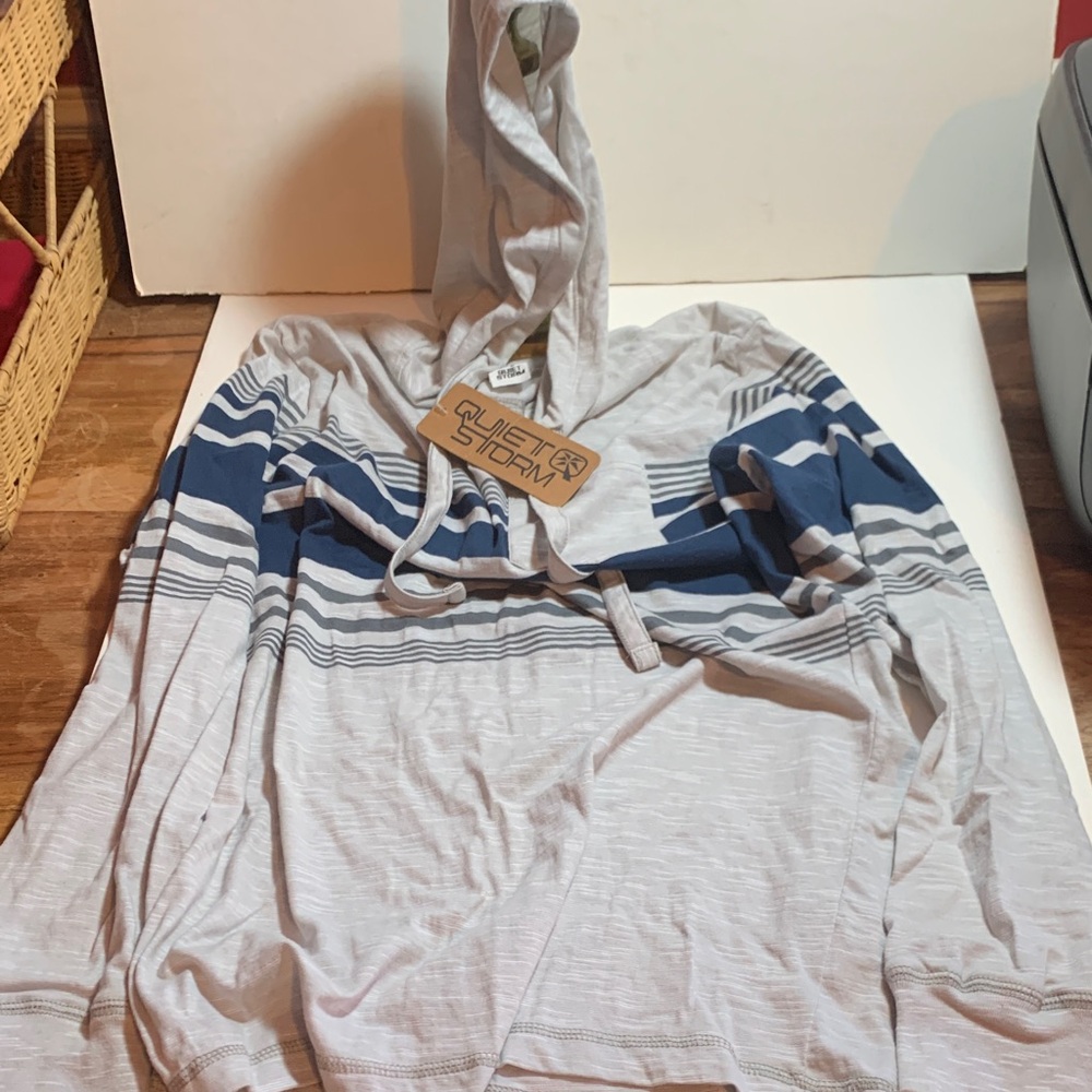 Quest Storm Gray and Blue Men's lightweight Hoodie SZ S
